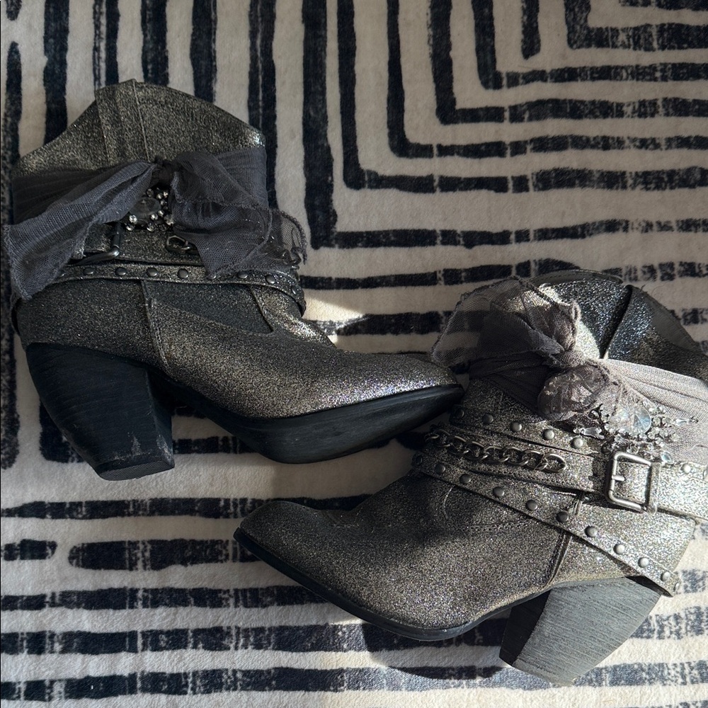 Fashion, sparkle ankle cowboy boots ❤️ - Picture 2 of 9
